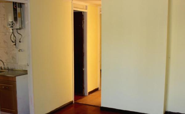 Vista a cocina, pasillo y living comedor